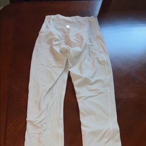 CHROME COLORED ALIGN 25” SIZE 4 LEGGINGS